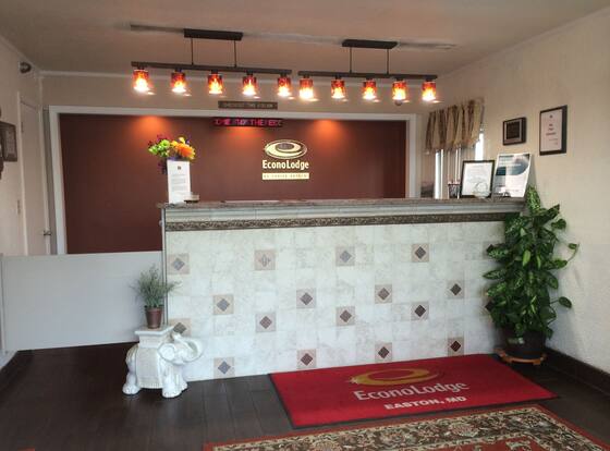 Econo Lodge Easton Route 50 is a family friendly hotel in Easton, Maryland (MD)