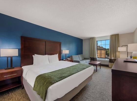 Comfort Inn Newport News - Hampton I-64 is a family friendly hotel in Newport News, Virginia (VA)