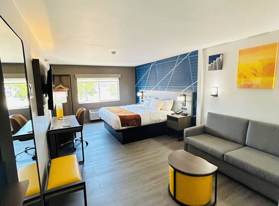 Comfort Suites Terre Haute University Area is a family friendly hotel in Terre Haute, Indiana (IN)