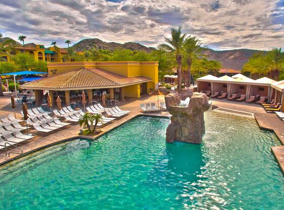 Hilton Phoenix Tapatio Cliffs Resort is a family friendly hotel in Phoenix, Arizona (AZ)