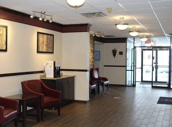 Red Roof Inn Gurnee - Waukegan is a family friendly hotel in Waukegan, Illinois (IL)