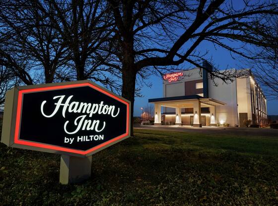 Hampton Inn Portland-Airport is a family friendly hotel in Portland, Oregon (OR)