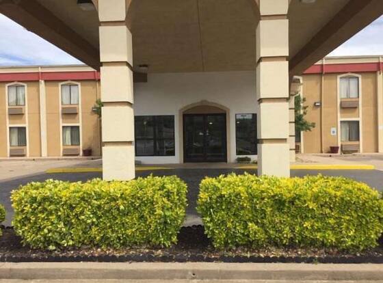 Studio 6 Claremore, OK is a family friendly hotel in Claremore, Oklahoma (OK)