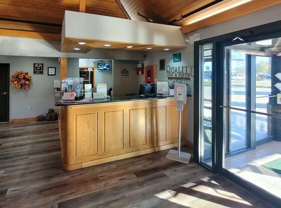 Quality Inn And Suites is a family friendly hotel in Marion, Illinois (IL)