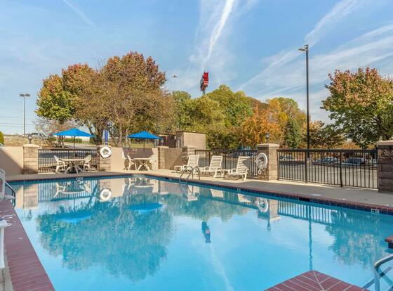 Comfort Inn Greensboro - Kernersville is a family friendly hotel in Greensboro, North Carolina (NC)