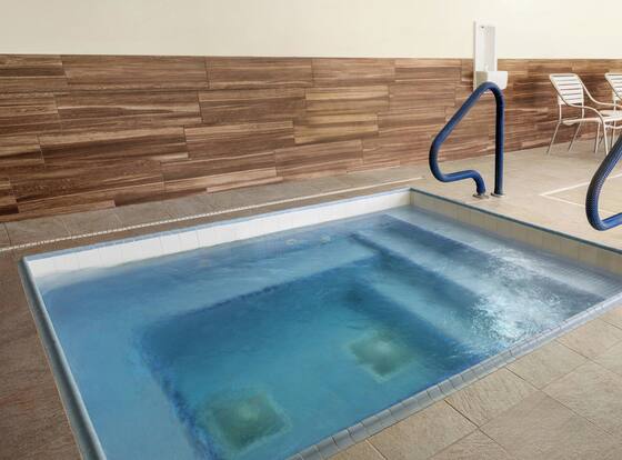 Fairfield Inn & Suites Omaha East/Council Bluffs, IA is a family friendly hotel in Council Bluffs, Iowa (IA)