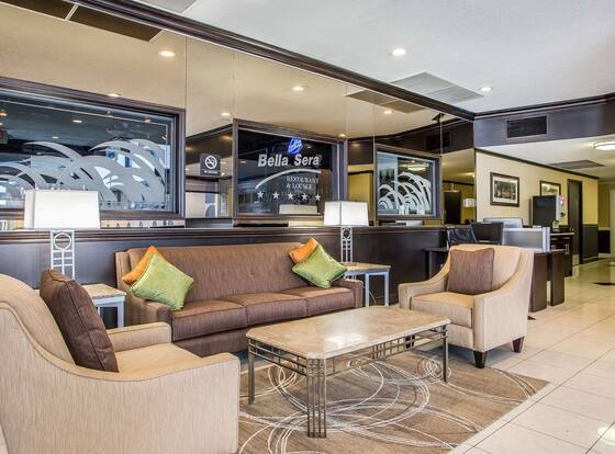 Quality Inn O'Hare Airport is a family friendly hotel in Schiller Park, Illinois (IL)