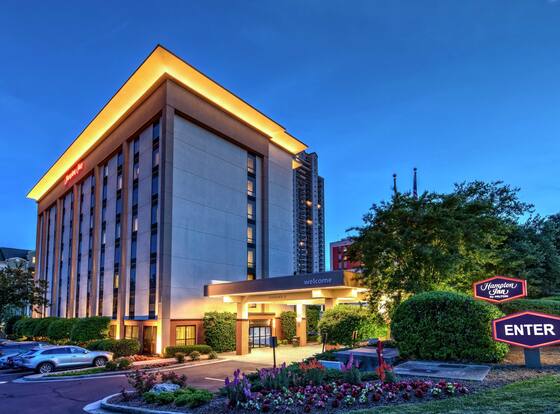 Hampton Inn - Atlanta Perimeter Center is a family friendly hotel in Sandy Springs, Georgia (GA)