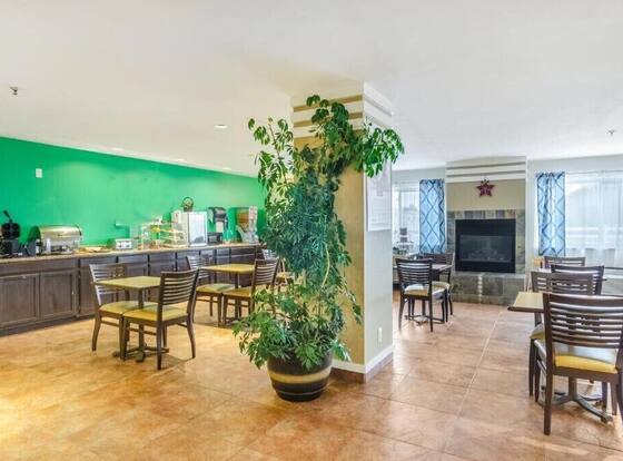 Cheyenne Guest Inn is a family friendly hotel in Cheyenne, Wyoming (WY)