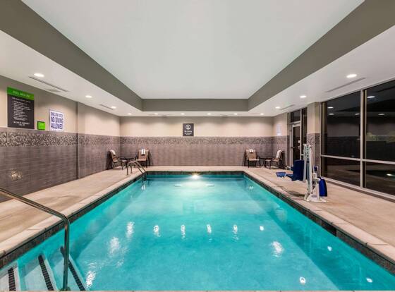 La Quinta by Wyndham Altoona Des Moines is a family friendly hotel in Altoona, Iowa (IA)