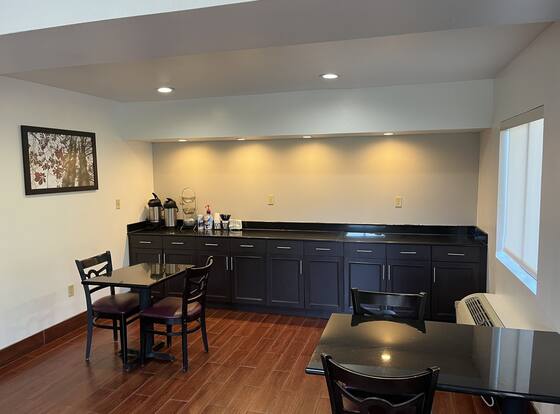 Red Roof Inn Kimball, TN - I-24 is a family friendly hotel in Jasper, Tennessee (TN)