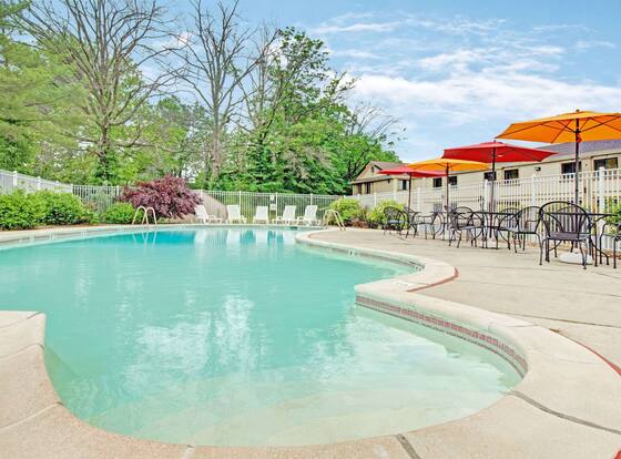 Ramada by Wyndham Flemington is a family friendly hotel in Flemington, New Jersey (NJ)