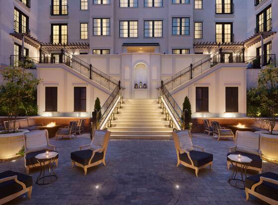 The Harpeth Franklin Downtown, Curio Collection by Hilton is a family friendly hotel in Franklin, Tennessee (TN)