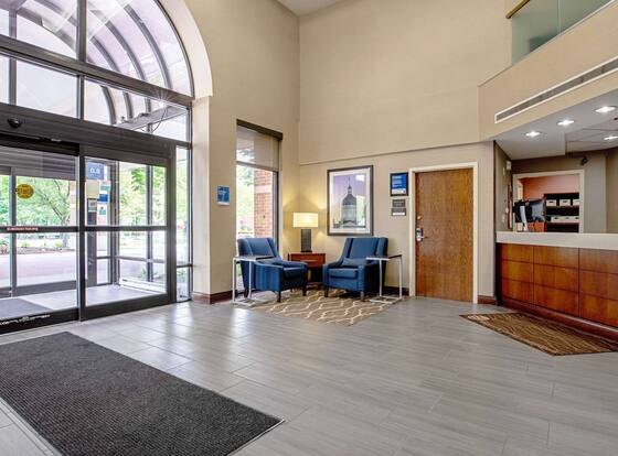 Comfort Inn Indianapolis North - Carmel is a family friendly hotel in Carmel, Indiana (IN)