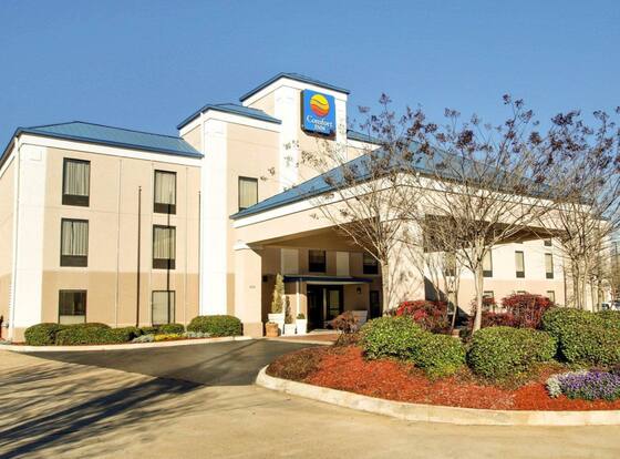 Comfort Inn Pearl-Jackson is a family friendly hotel in Pearl, Mississippi (MS)