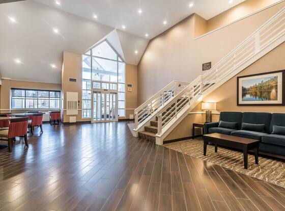 Comfort Inn Concord is a family friendly hotel in Concord, New Hampshire (NH)