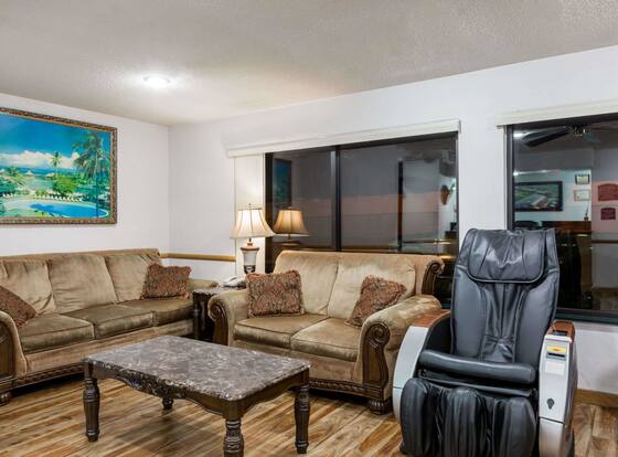 Howard Johnson by Wyndham Wichita Airport is a family friendly hotel in Wichita, Kansas (KS)