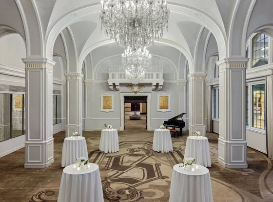 Omni Severin Hotel is a family friendly hotel in Indianapolis, Indiana (IN)