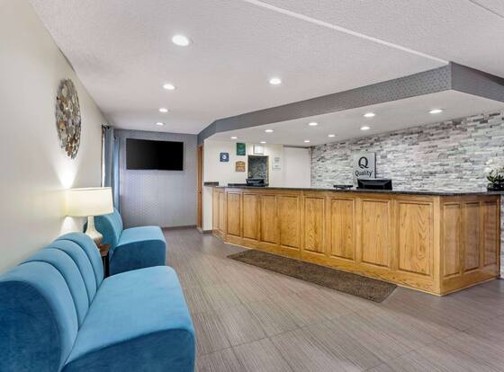 Quality Inn & Suites Lincoln South is a family friendly hotel in Lincoln, Nebraska (NE)