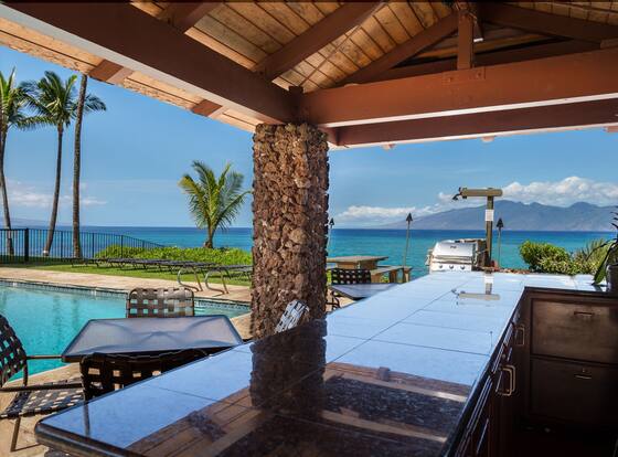 Noelani 304 3bdrm 2.5 Bath 3 Bedroom Condo by RedAwning is a family friendly hotel in Lahaina, Hawaii (HI)