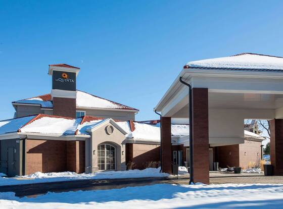 La Quinta Inn & Suites by Wyndham Denver Boulder-Louisville is a family friendly hotel in Louisville, Colorado (CO)
