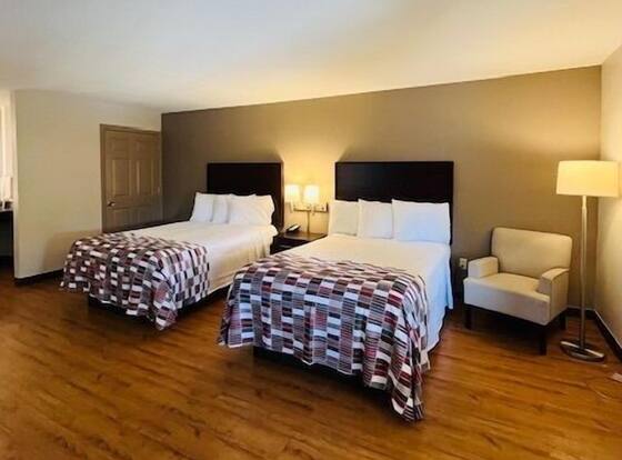Red Roof Inn Gulf Shores is a family friendly hotel in Gulf Shores, Alabama (AL)