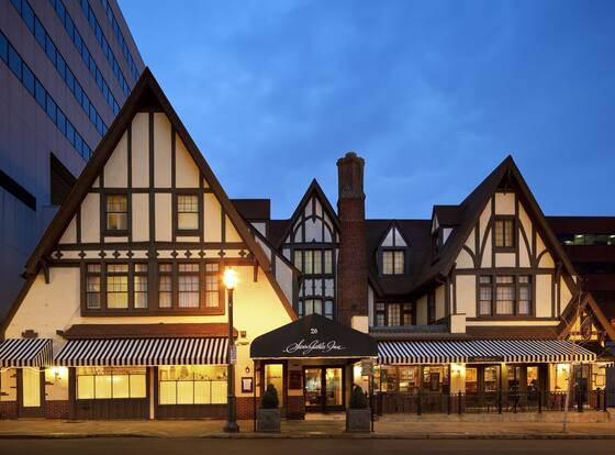 Seven Gables, St. Louis West, a Tribute Portfolio Hotel is a family friendly hotel in Clayton, Missouri (MO)