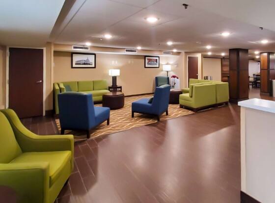 Comfort Inn Oxon Hill is a family friendly hotel in Oxon Hill, Maryland (MD)