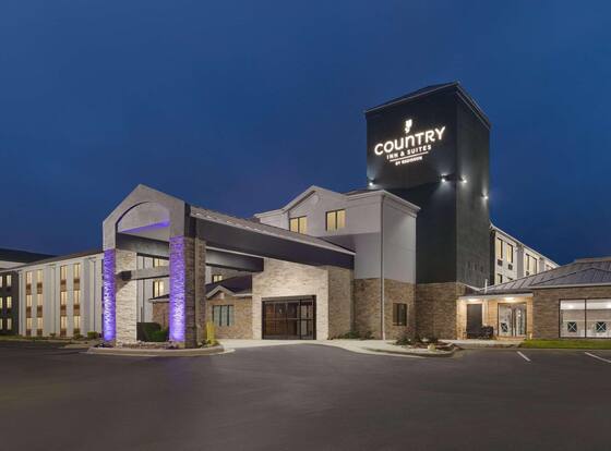 Country Inn & Suites by Radisson, Roanoke Rapids, NC is a family friendly hotel in Roanoke Rapids, North Carolina (NC)