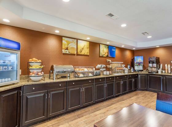 Comfort Inn Biltmore West is a family friendly hotel in Asheville, North Carolina (NC)