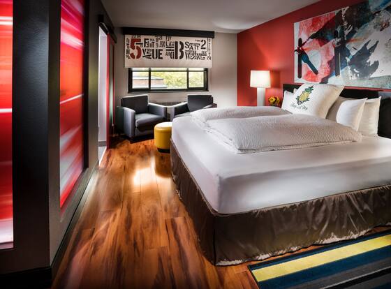 Staypineapple, Hotel FIVE, Downtown Seattle is a family friendly hotel in Seattle, Washington (WA)