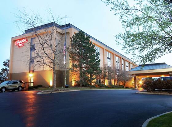 Hampton Inn by Hilton Indianapolis-South is a family friendly hotel in Indianapolis, Indiana (IN)