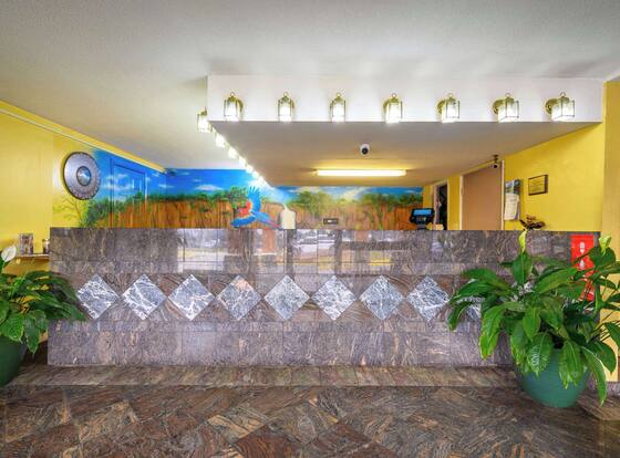 Econo Lodge is a family friendly hotel in Decatur, Alabama (AL)