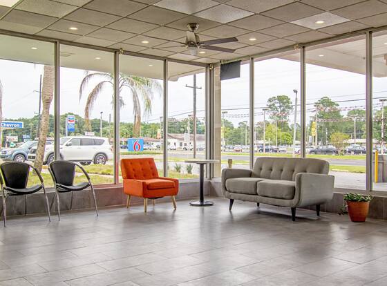 Motel 6 Starke, FL is a family friendly hotel in Starke, Florida (FL)