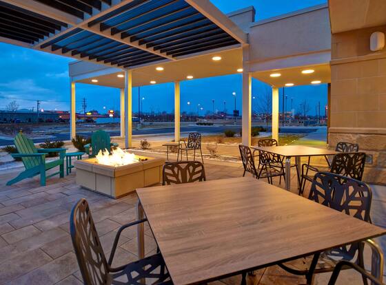Home2 Suites by Hilton Bowling Green is a family friendly hotel in Bowling Green, Ohio (OH)