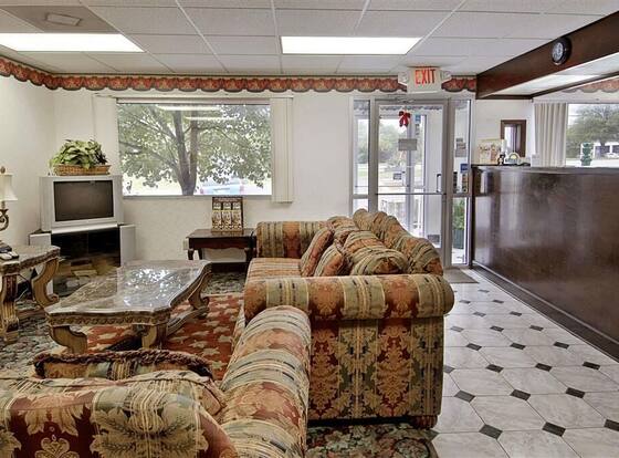 Rodeway Inn is a family friendly hotel in Concord, North Carolina (NC)
