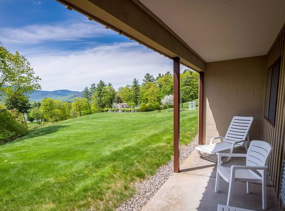 Fox Ridge Resort is a family friendly hotel in North Conway, New Hampshire (NH)