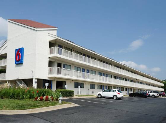 Motel 6 Gaithersburg, DC - Washington is a family friendly hotel in Gaithersburg, Maryland (MD)