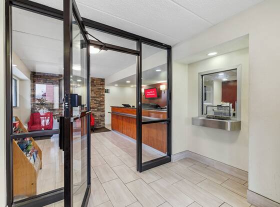 Red Roof Inn Parsippany is a family friendly hotel in Parsippany, New Jersey (NJ)