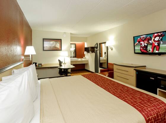 Red Roof Inn Columbus West - Hilliard is a family friendly hotel in Columbus, Ohio (OH)