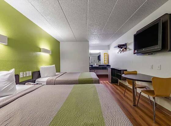 Days Inn by Wyndham Cincinnati I-71 is a family friendly hotel in Cincinnati, Ohio (OH)