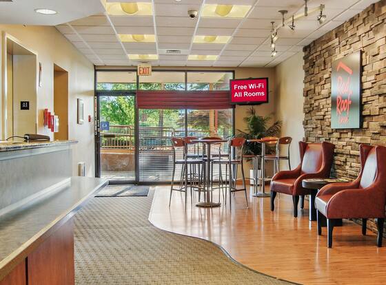 Red Roof Inn Cleveland Airport-Middleburg Heights is a family friendly hotel in Middleburg Heights, Ohio (OH)