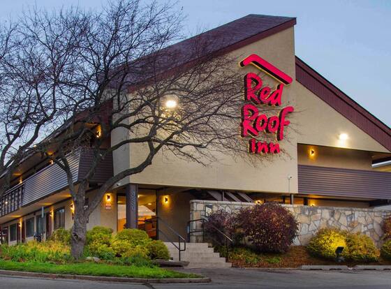 Red Roof Inn Madison, WI is a family friendly hotel in Madison, Wisconsin (WI)