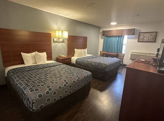 Econo Lodge Tucumcari Route 66 is a family friendly hotel in Tucumcari, New Mexico (NM)