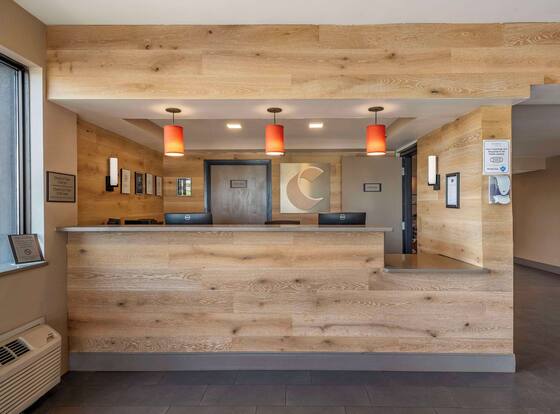 Comfort Inn & Suites Liverpool - Syracuse North is a family friendly hotel in Liverpool, New York (NY)