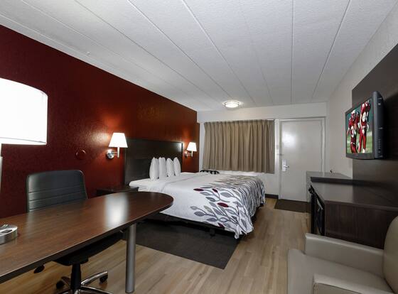 Red Roof Inn Washington, PA is a family friendly hotel in Washington, Pennsylvania (PA)