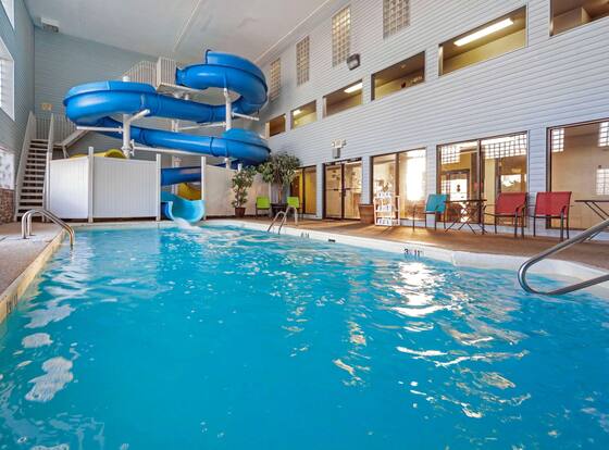 Econo Lodge Black Hills is a family friendly hotel in Rapid City, South Dakota (SD)