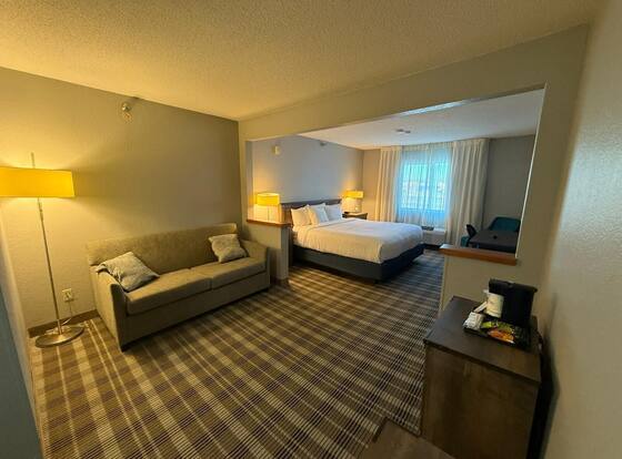 AmericInn by Wyndham Minot is a family friendly hotel in Minot, North Dakota (ND)