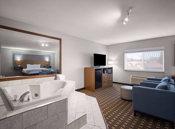 AmericInn by Wyndham Woodstock IL is a family friendly hotel in Woodstock, Illinois (IL)