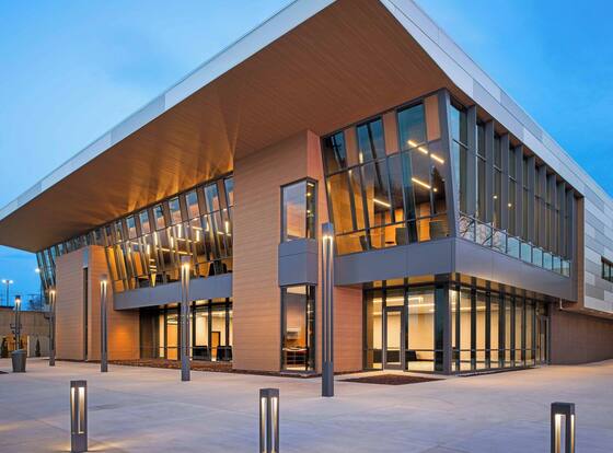 Delta Hotels by Marriott Muskegon Convention Center is a family friendly hotel in Muskegon, Michigan (MI)